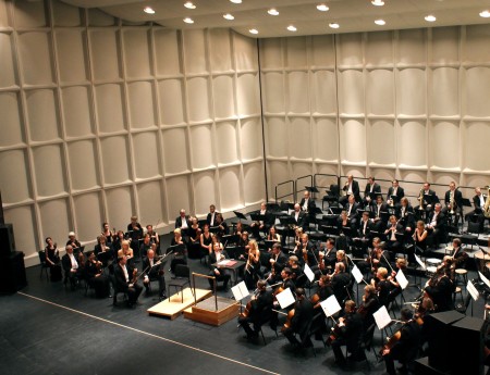 Orkester on kontserdiks valmis, kohe tuleb dirigent, 14.11.2013.